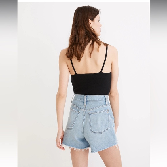 Madewell The Momjean Short in Lansdale Wash 25 8 - Picture 4 of 8